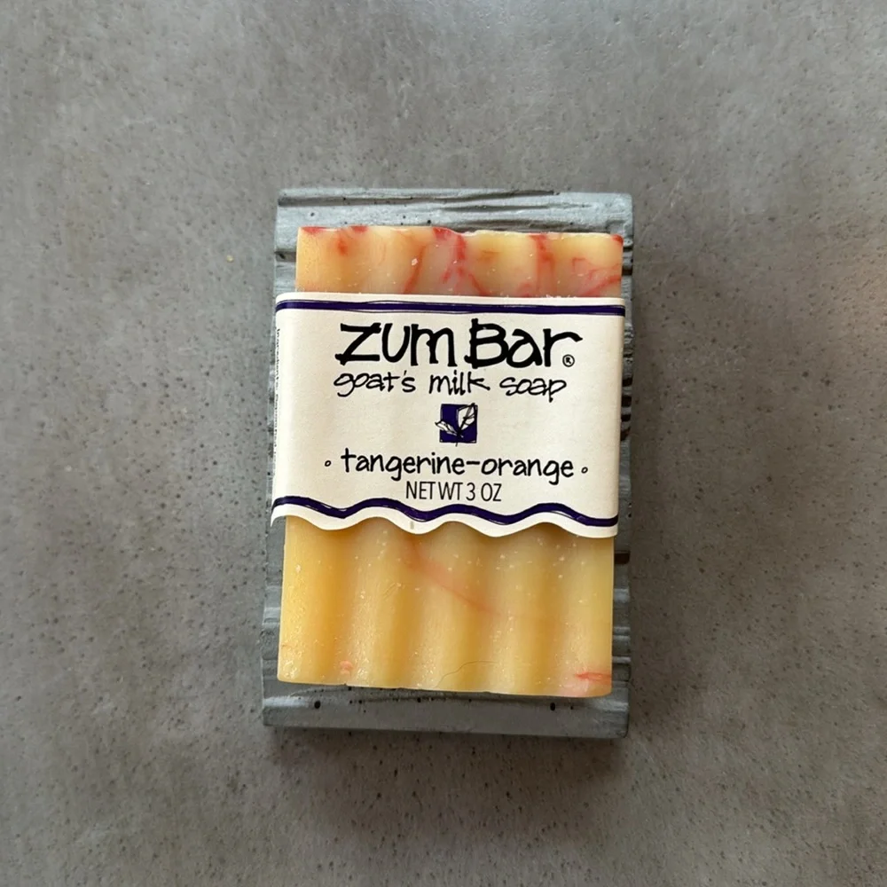Concrete grey soap dish